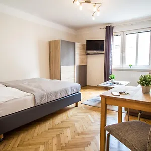 Kroellgasse I Contactless Check-in Wien
