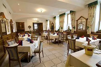 Hotel Cryston Vienna 3*,