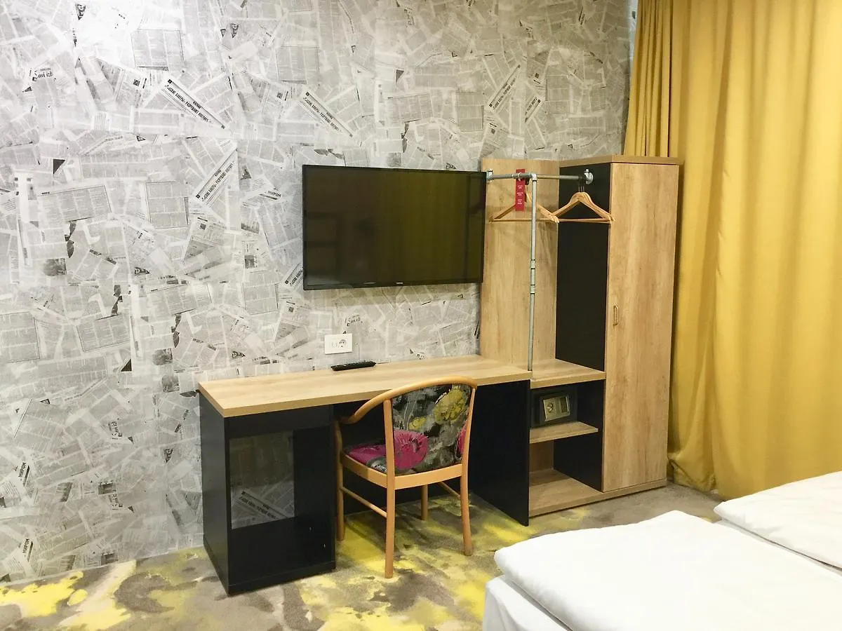 Hotel Cryston Vienna 3*,  Austria