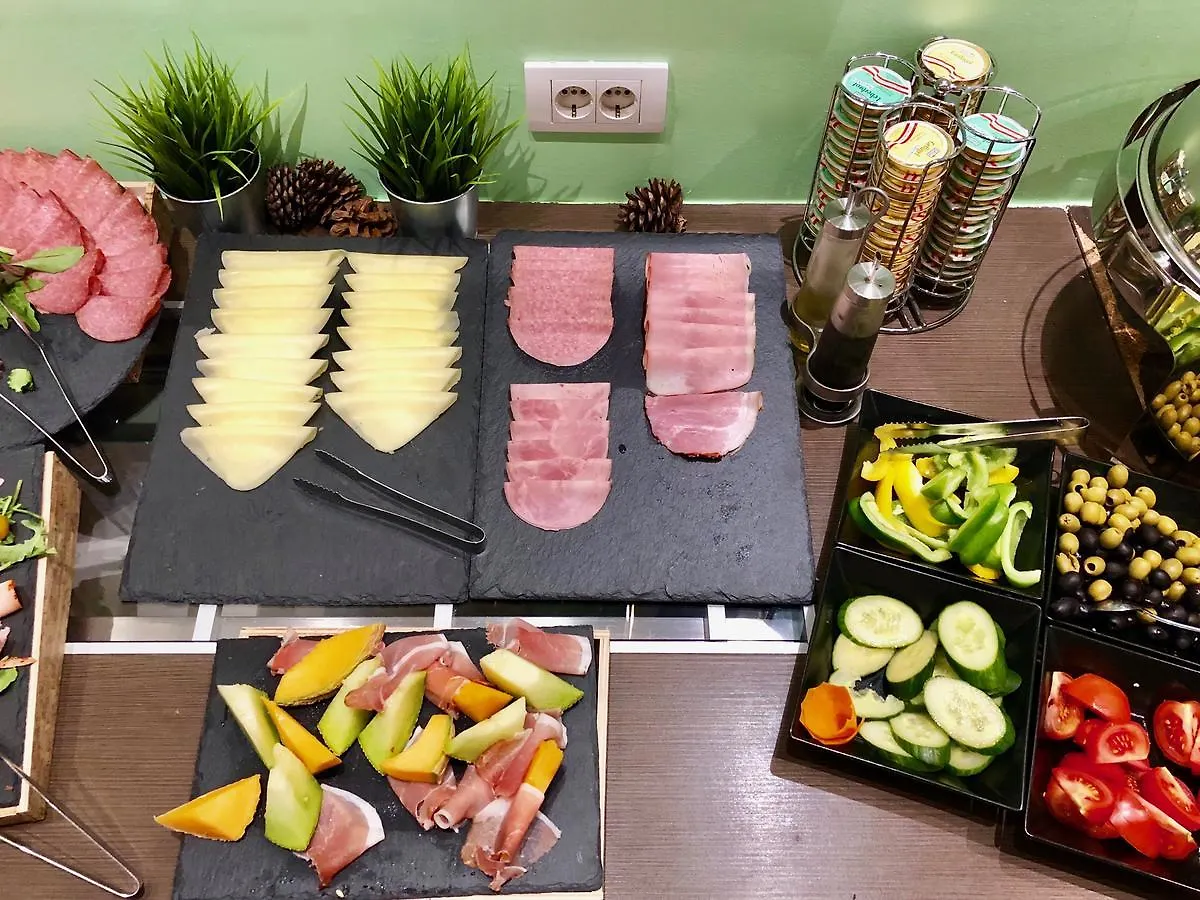 Hotel Cryston Wien