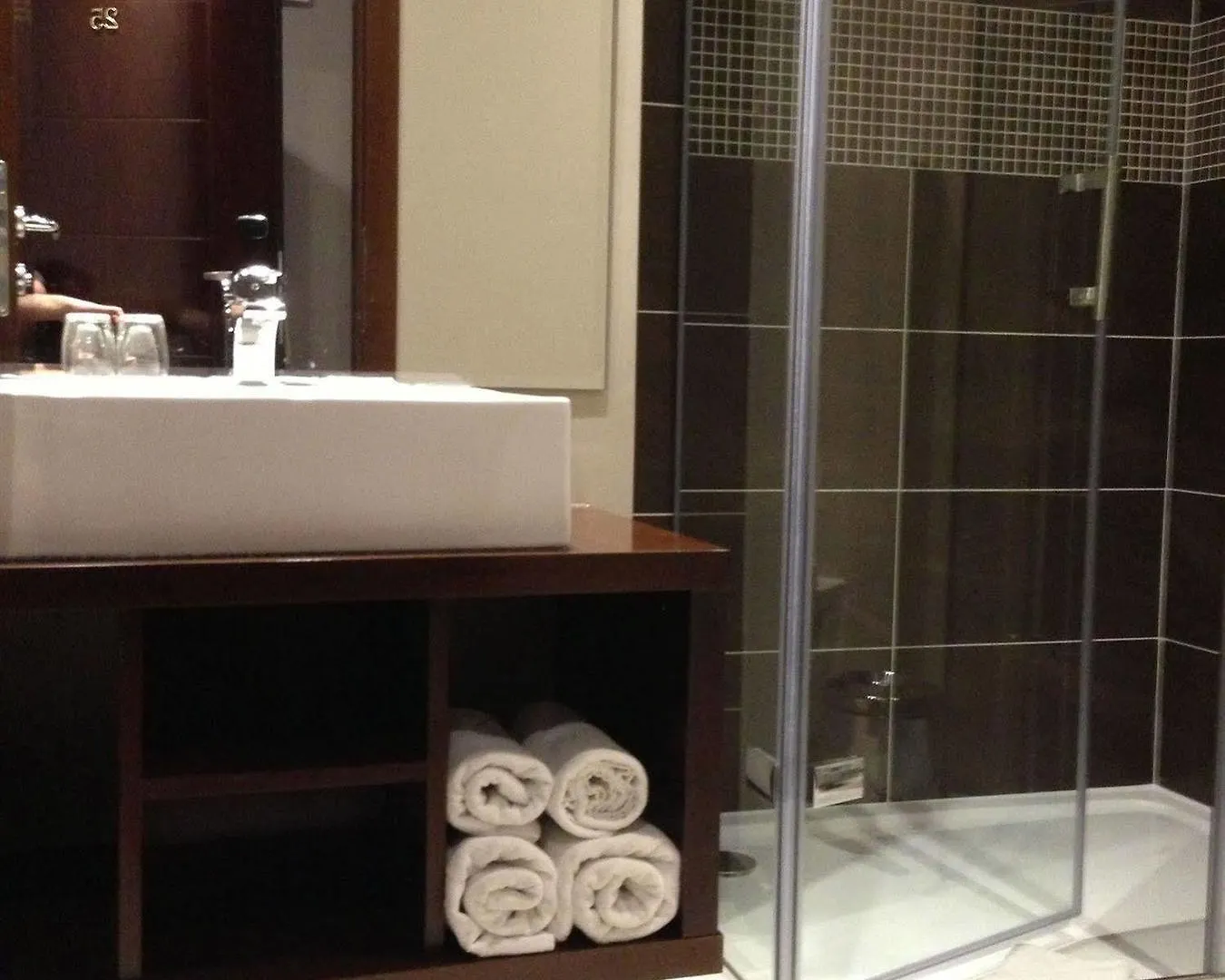 Hotel Cryston Vienna 3*,